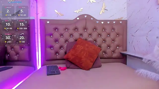 Zoe-Johnson  online show from October 2025 09:56:01 PM