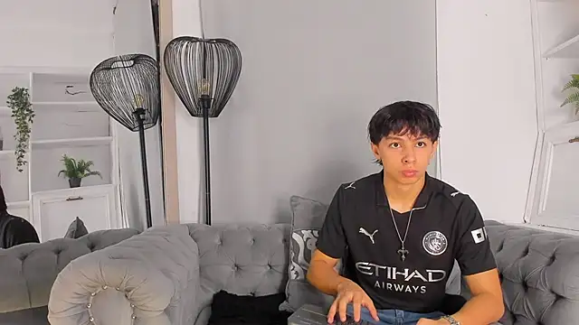 Tyler durten online show from October 2025 02:59:01 AM