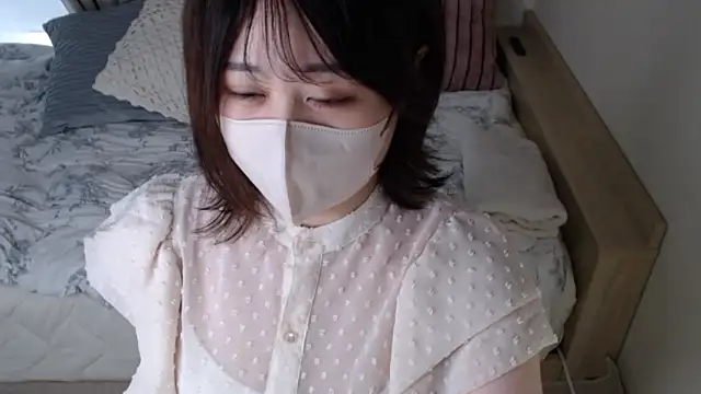 Snapshot of mi__san chatting on September 2025 02:27:01 AM mi san online show from September 2025 02:27:01 AM