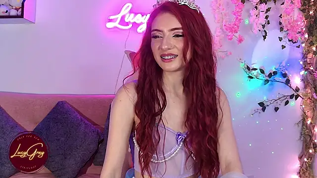 LucyGray online show from September 2025 03:42:02 AM