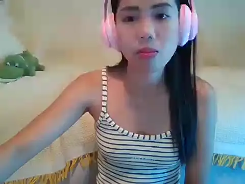 AnnewithanE online show from September 2025 03:39:02 AM