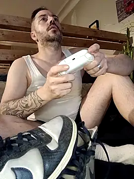 branletteur online show from February 2026 10:25:01 PM