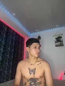 Alejandro BigCock22 online show from September 2025 02:33:02 AM