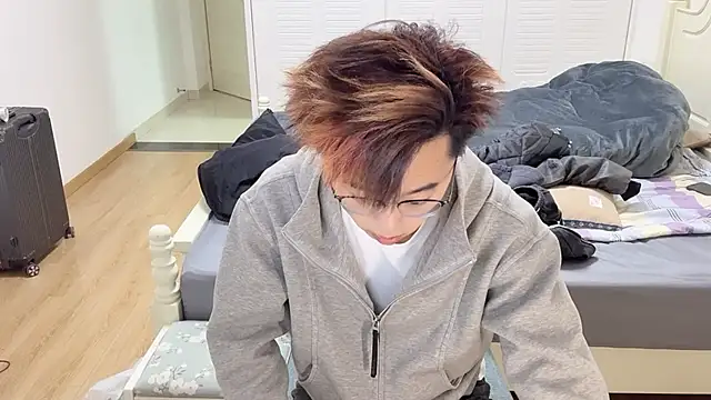 STxuguanhan online show from November 2025 09:52:01 AM