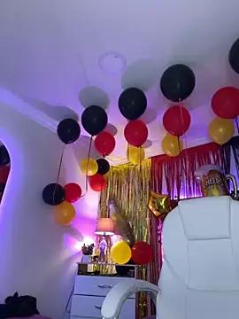 Ashley parkerr online show from October 2025 05:46:01 AM