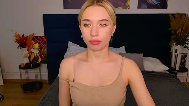 Snapshot of RachelColon chatting on September 2025 10:17:01 AM RachelColon online show from September 2025 10:17:01 AM