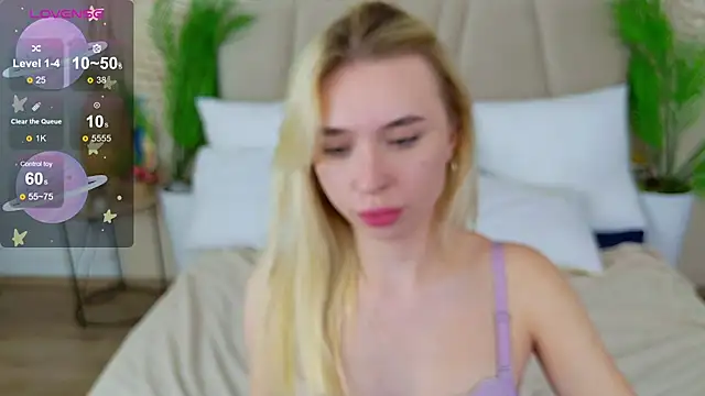 Snapshot of RachelColon chatting on September 2025 11:25:01 AM RachelColon online show from September 2025 11:25:01 AM