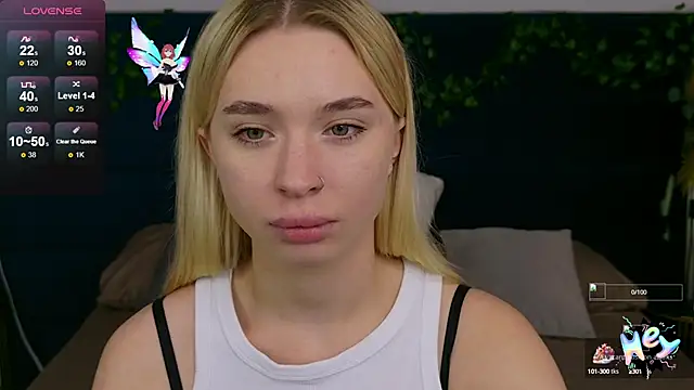 Snapshot of RachelColon chatting on October 2025 04:05:02 PM RachelColon online show from October 2025 04:05:02 PM