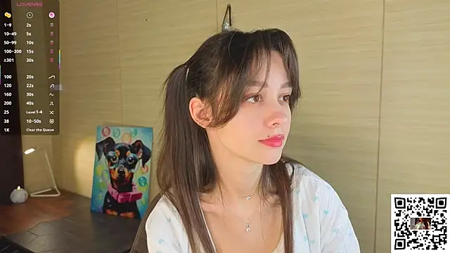 VineciaDestors online show from October 2025 01:57:02 PM