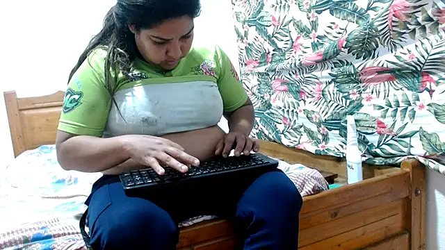 Snapshot of 69smallstar chatting on February 2026 11:46:02 AM 69smallstar online show from February 2026 11:46:02 AM