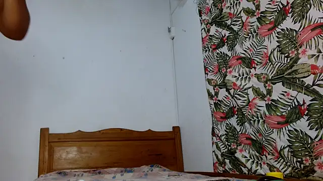 Snapshot of 69smallstar chatting on February 2026 06:36:02 PM 69smallstar online show from February 2026 06:36:02 PM