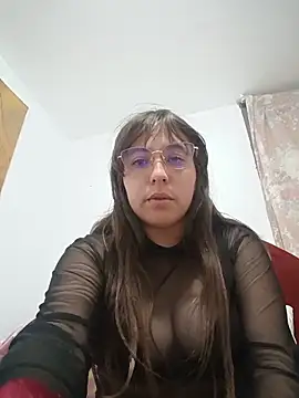 Snapshot of AlessandraPazzi chatting on June 2026 01:56:01 AM AlessandraPazzi online show from June 2026 01:56:01 AM