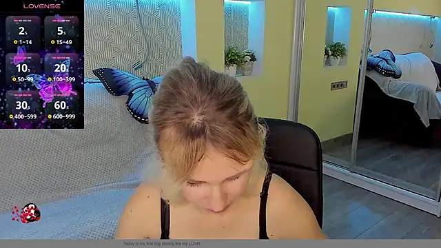 MeryMidnight online show from November 2025 07:30:01 AM