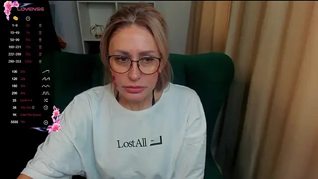 Snapshot of PamellaMurphy chatting on February 2026 04:27:01 AM PamellaMurphy online show from February 2026 04:27:01 AM