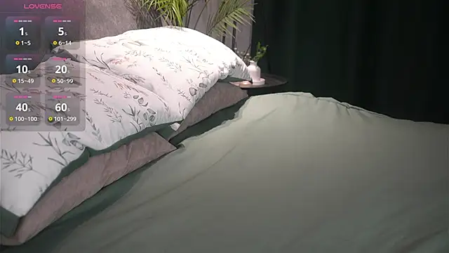 CameliaGlaue online show from October 2025 11:19:01 AM