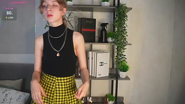 CameliaGlaue online show from October 2025 11:54:02 AM