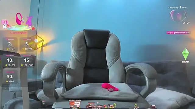 Snapshot of Eross_Santy chatting on October 2025 12:52:02 PM Eross Santy online show from October 2025 12:52:02 PM