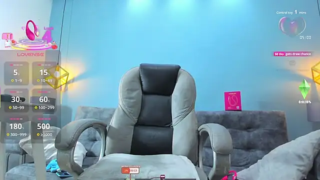 Snapshot of Eross_Santy chatting on October 2025 11:32:02 AM Eross Santy online show from October 2025 11:32:02 AM