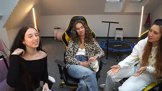  Lili 054 online show from September 2025 11:11:01 AM