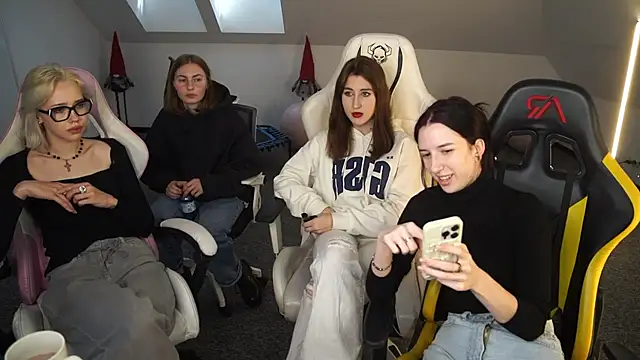  Lili 054 online show from October 2025 10:38:01 AM