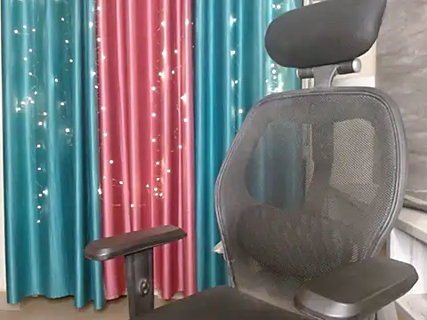 Snapshot of Your_candy_47 chatting on November 2025 03:26:02 PM Your candy 47 online show from November 2025 03:26:02 PM