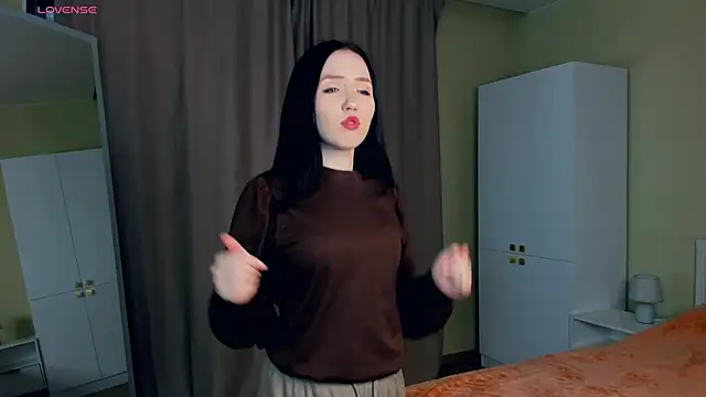 JuliannaGilfoy online show from September 2025 04:29:01 PM