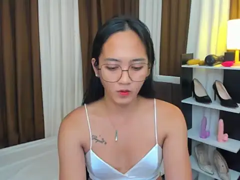 URHottestAngel online show from September 2025 05:09:01 AM