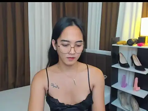 URHottestAngel online show from September 2025 05:30:01 AM