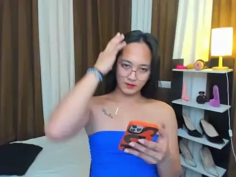 URHottestAngel online show from October 2025 05:11:02 PM