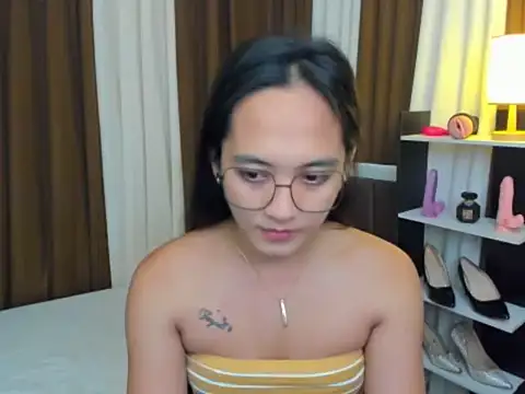 URHottestAngel online show from October 2025 12:16:01 PM