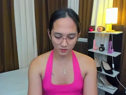 URHottestAngel online show from October 2025 12:37:02 PM