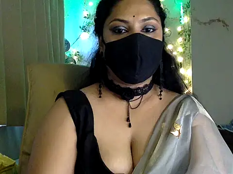Snapshot of Indian_queen007 chatting on August 2026 09:30:01 AM Indian queen007 online show from August 2026 09:30:01 AM