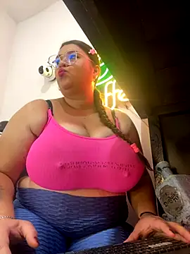 Snapshot of SafiroFer chatting on September 2025 09:03:02 PM SafiroFer online show from September 2025 09:03:02 PM