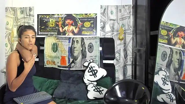 Latin Girls0 online show from September 2025 08:19:01 AM