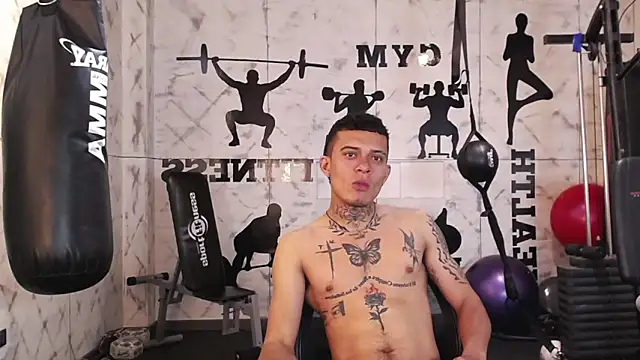 MrJustin  online show from September 2025 08:53:02 PM