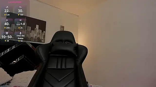 iamCharlotte19 online show from October 2025 07:44:02 PM