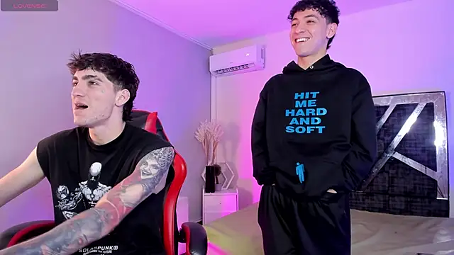 Handsomeboyss19 online show from April 2026 02:51:02 AM