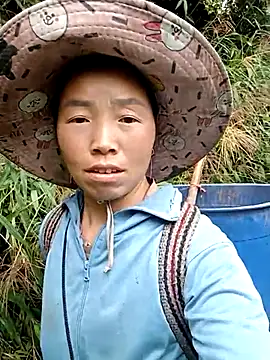 Snapshot of hera-00 chatting on November 2025 01:44:02 AM hera-00 online show from November 2025 01:44:02 AM