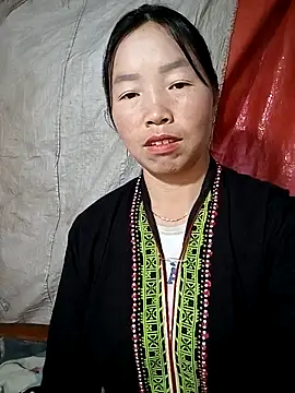 Snapshot of hera-00 chatting on November 2025 12:00:02 AM hera-00 online show from November 2025 12:00:02 AM