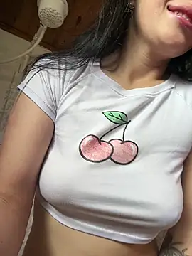 Mia salinass online show from April 2026 05:38:02 PM