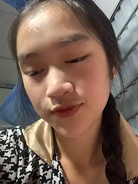 -Lie-06 online show from September 2025 06:13:01 AM