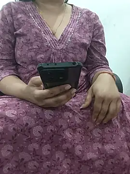 Snapshot of payal_261072_ chatting on February 2026 04:08:01 AM payal 261072 online show from February 2026 04:08:01 AM