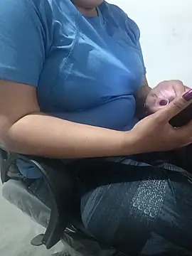 Snapshot of payal_261072_ chatting on February 2026 03:59:01 AM payal 261072 online show from February 2026 03:59:01 AM