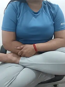 Snapshot of payal_261072_ chatting on March 2026 04:20:02 AM payal 261072 online show from March 2026 04:20:02 AM
