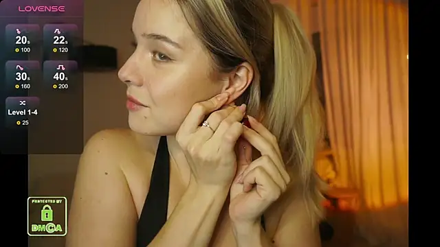 Snapshot of cheriri chatting on November 2025 04:27:01 PM cheriri online show from November 2025 04:27:01 PM