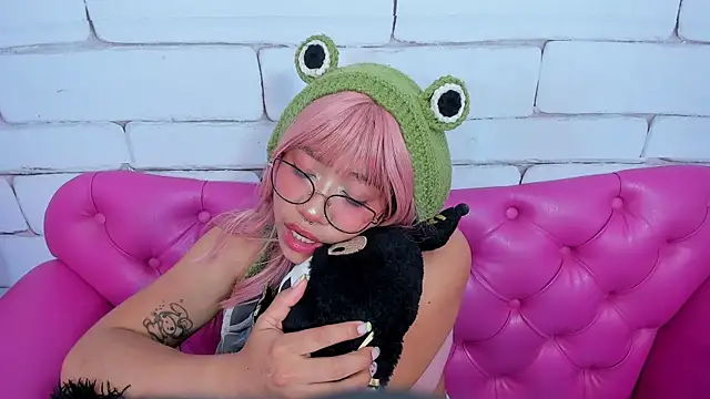 SafiroAgataaa online show from September 2025 11:29:02 PM