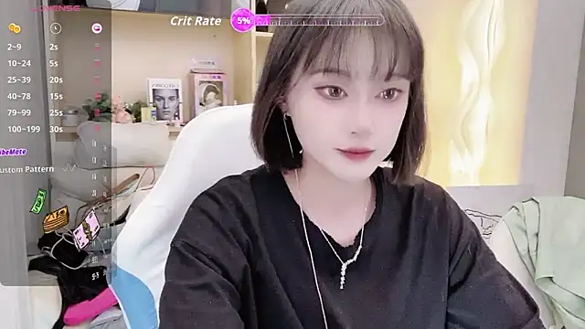 Snapshot of Naiyi-babe chatting on October 2025 03:18:01 PM Naiyi-babe online show from October 2025 03:18:01 PM