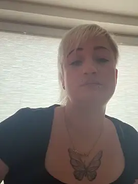 Rozendefotz online show from October 2025 06:08:02 AM