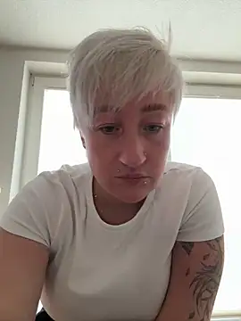 Rozendefotz online show from March 2026 06:49:01 AM