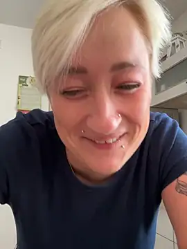 Snapshot of Rozendefotz chatting on July 2026 10:39:01 AM Rozendefotz online show from July 2026 10:39:01 AM